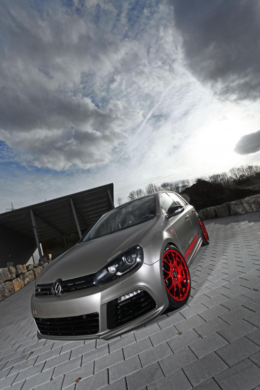  Volkswagen Golf R by Schwabenfolia 2012 года  (фото 10 из 14)